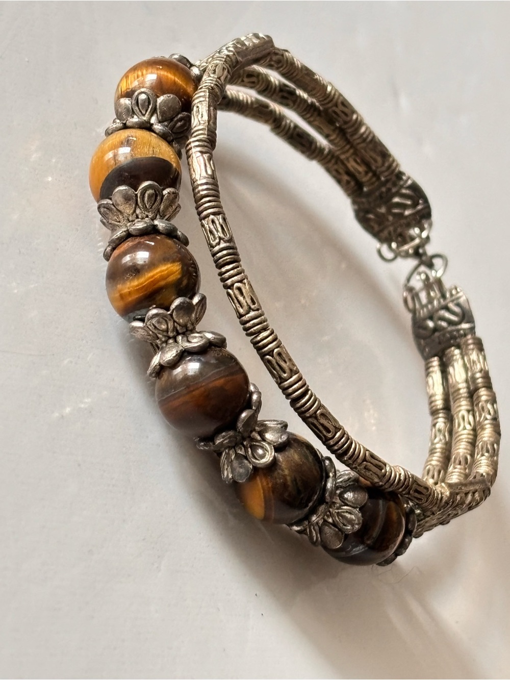 🦋2/25$ Tibetan Style Antique Silver tone brown cat eyes 10mm Gemstone Bracelets